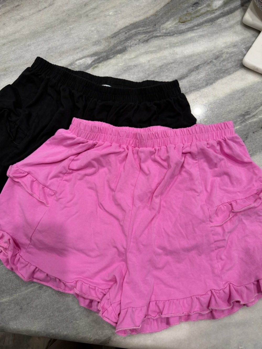 Women's Elastic Waist Ruffle Shorts - Pink & Black